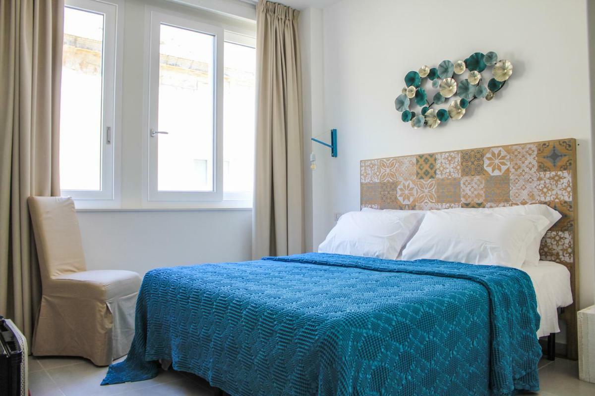 Central Suites Lecce Ngoại thất bức ảnh